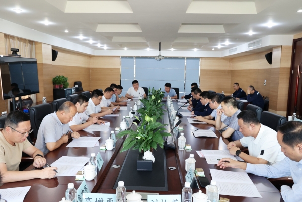 市长调研.jpg